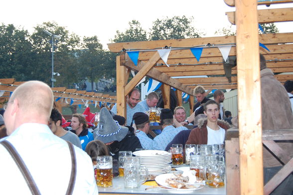 OKTOBERFEST 2008 IN MÜNCHEN - 