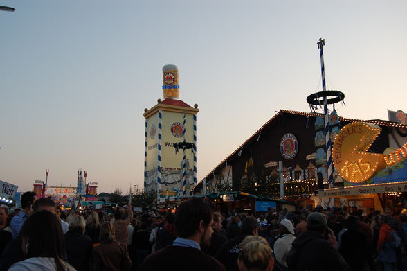 OKTOBERFEST 2008 IN MÜNCHEN - 