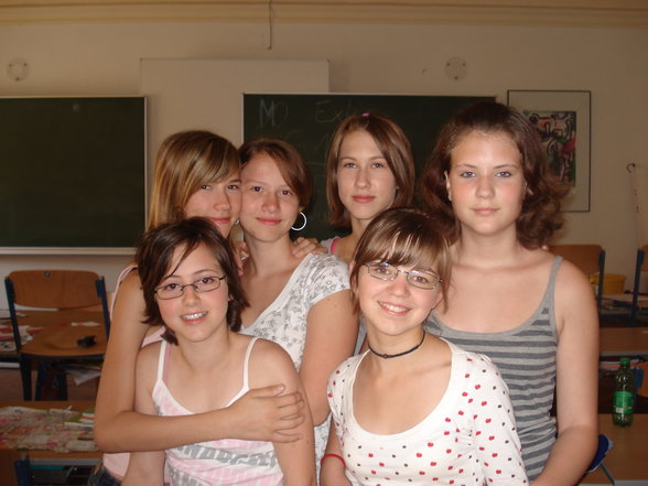 friiends & schooL - 