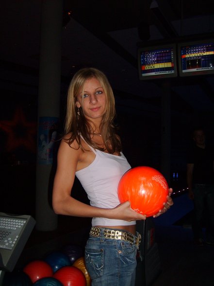 Bowling - 