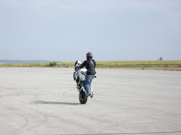 Motorradtricks am Rübenplatz - 