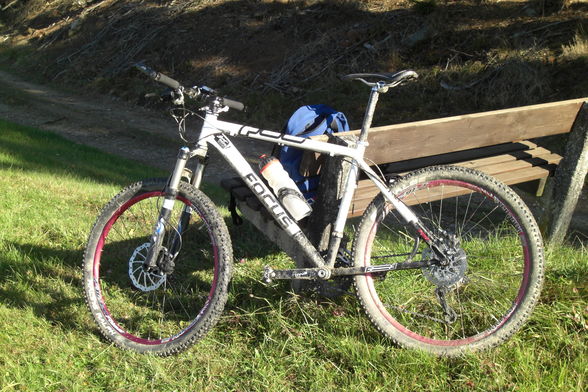 mountainbiken  im herbst - 