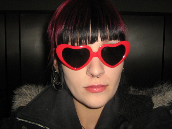 heart shaped glasses - 