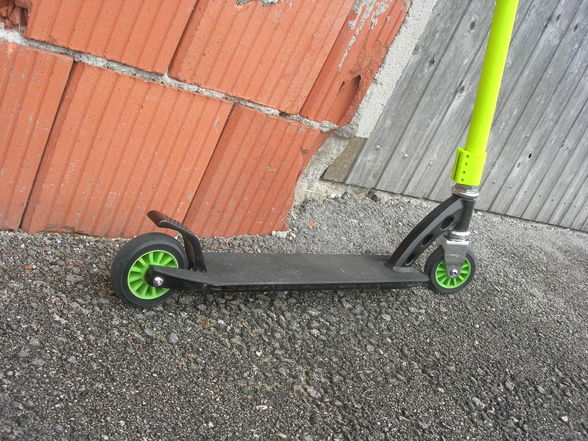 scooter  ! NEW  - 