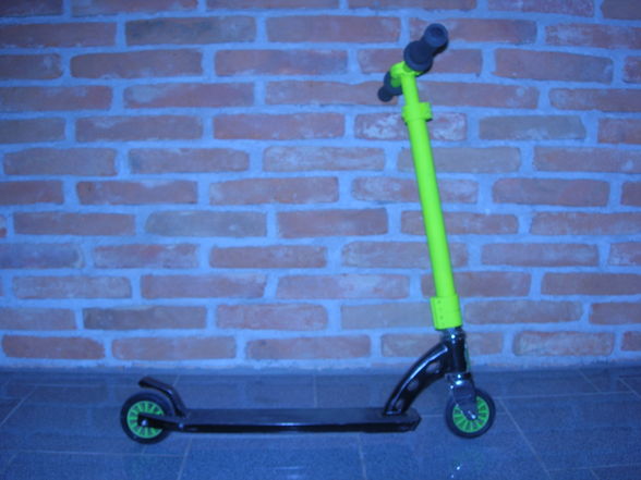 scooter  ! NEW  - 