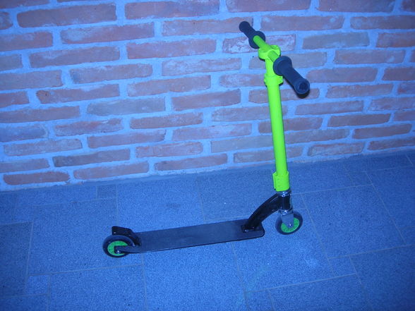 scooter  ! NEW  - 