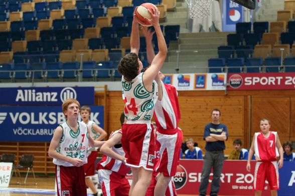 Basketball 08/09 - 