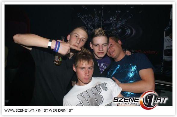 wiChtigsten paRty peopLe (: - 