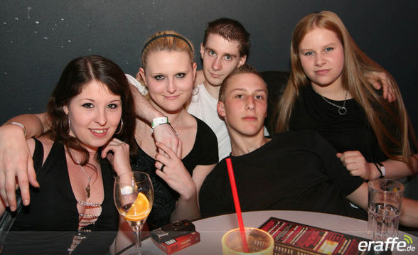 wiChtigsten paRty peopLe (: - 