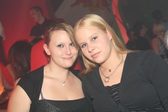 wiChtigsten paRty peopLe (: - 