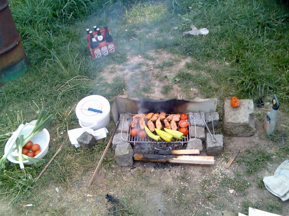 GRILLEN UNG GARAJ - 