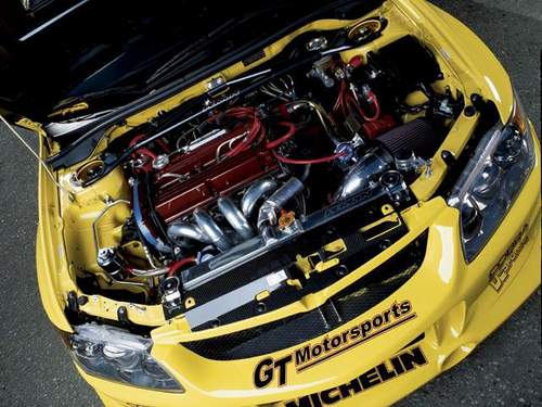 mitsubishi EVO 8 - 