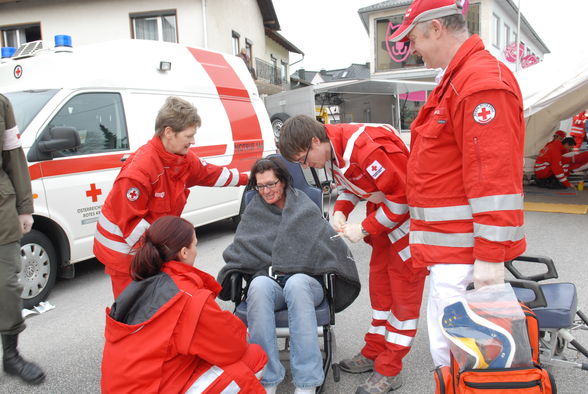 des is weil i überoi dabei sein muas.... - 