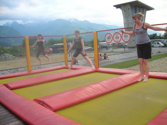 SporTwoCHe zeLL am sEE - 