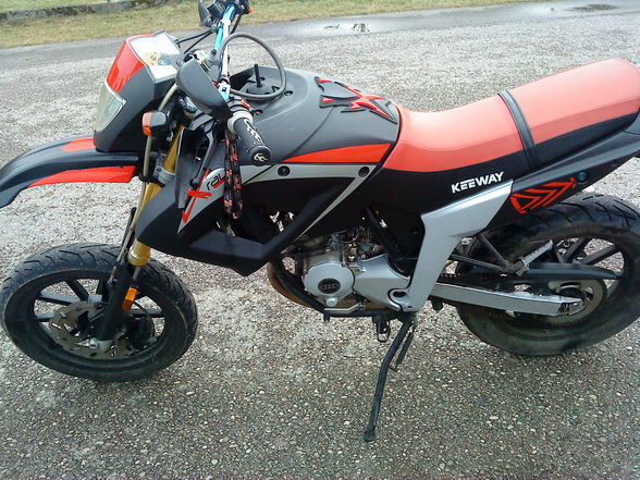 2 wheeled wepon  - 