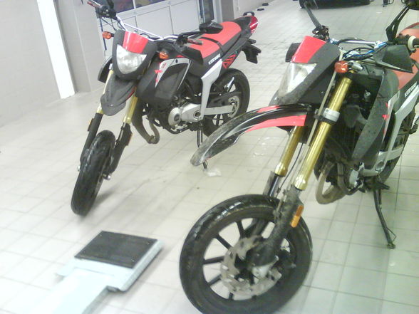 2 wheeled wepon  - 