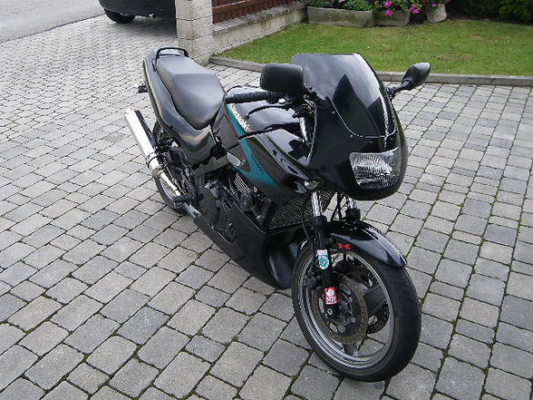 KAWA GPZ - 