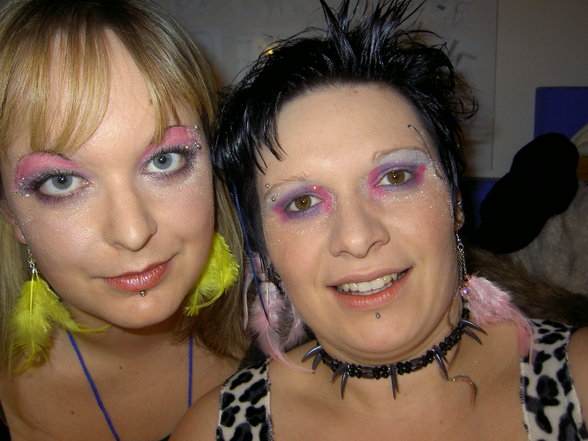 FASCHING`S MAKE-UP - 