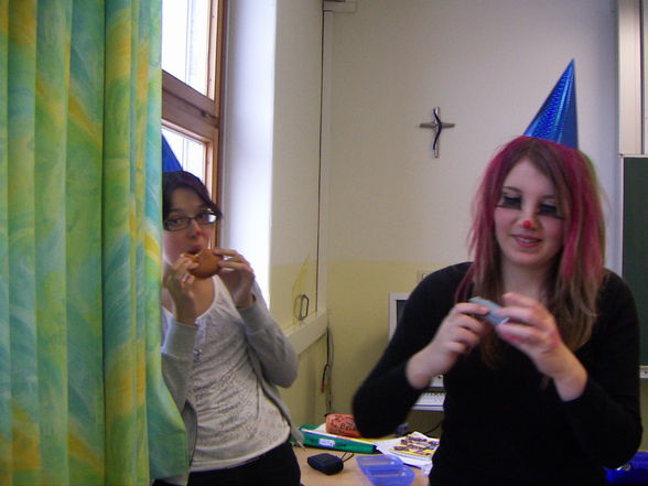 Faschingsparty at School !!! - 