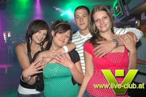 Party+Friends - 