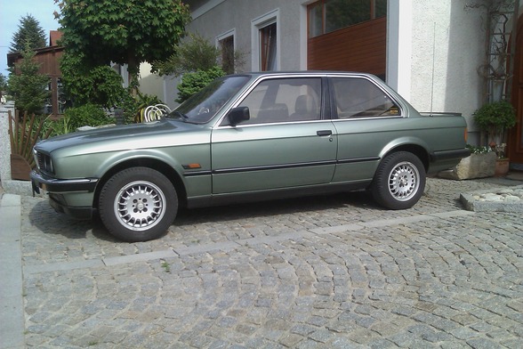 Mein Bmw E30 320i vfl - 