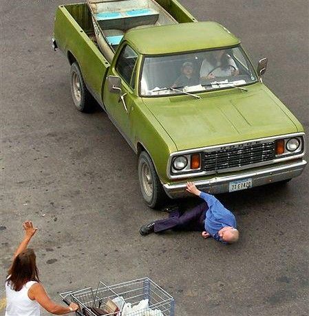 Lustige bilder(frauen im strassenverkehr - 