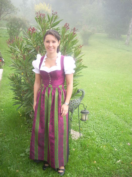 Im Dirndl - 