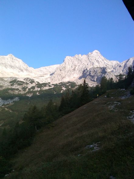 Bergwandern mit meinen Geschäftspartnern - 