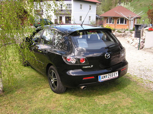 mein neuer mazda3 sport grrr xD - 