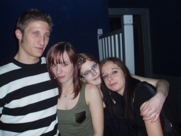 Friends and I im Ott! =) - 