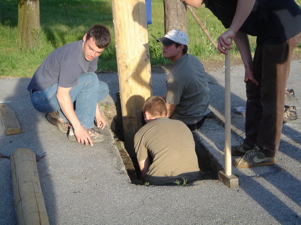 Maibaum auslesn in Oberbayring - 