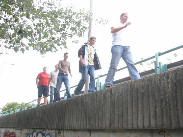 Freunde die ich jeden Montag treffe! - 