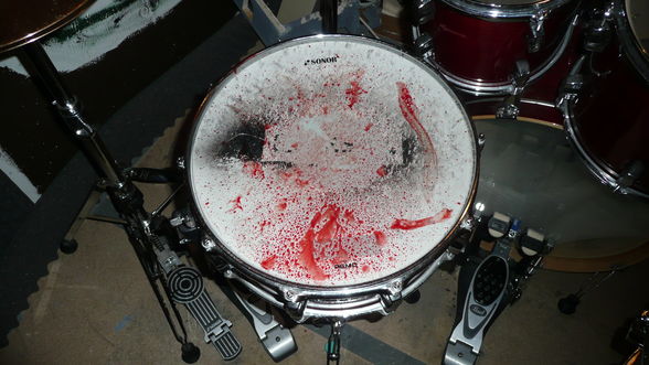 drum 'til u bleed mf! - 