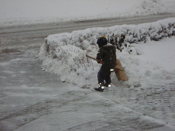 zwei Männer auf Schneefang... - 