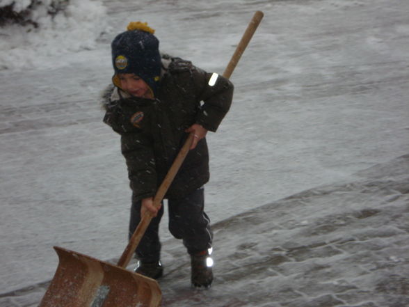 zwei Männer auf Schneefang... - 