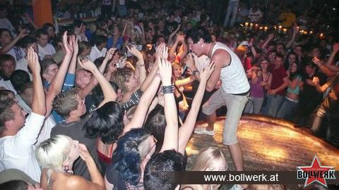 BaSShuntEr im BoLLwErk - 