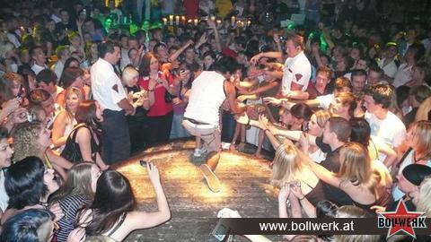 BaSShuntEr im BoLLwErk - 