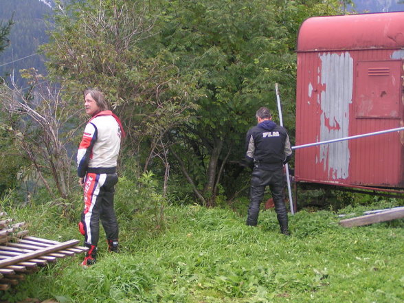 Fischköpfe in den Bergen - 