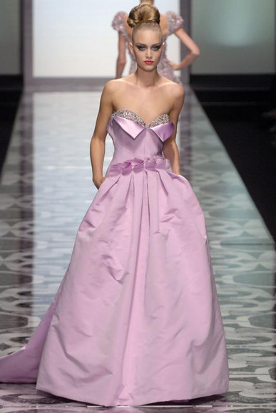 Haute Couture by Valentino - 