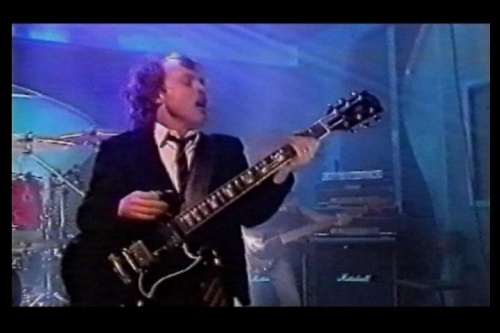 Angus young - 