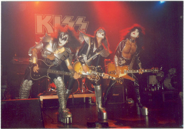 KISS - 