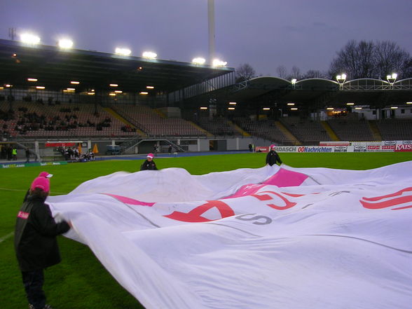 Nachwuchs als Ballbuben beim LASK - 