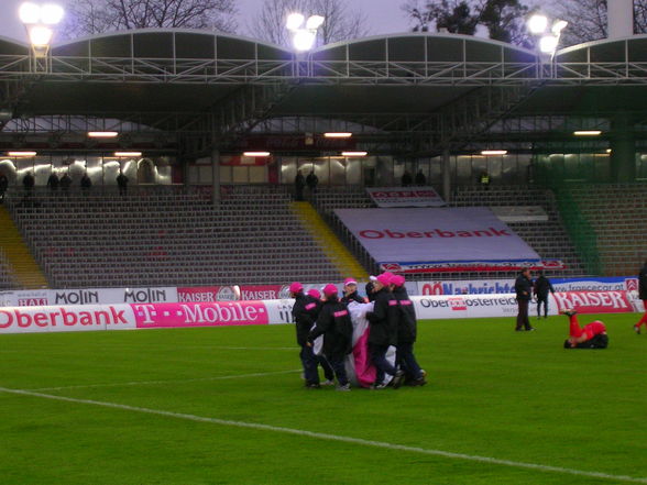 Nachwuchs als Ballbuben beim LASK - 