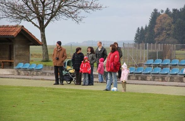 Fußball U11 in Neukirchen 24.10.2010 - 