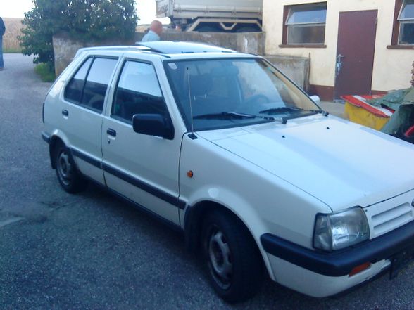 Nissan Micra - 