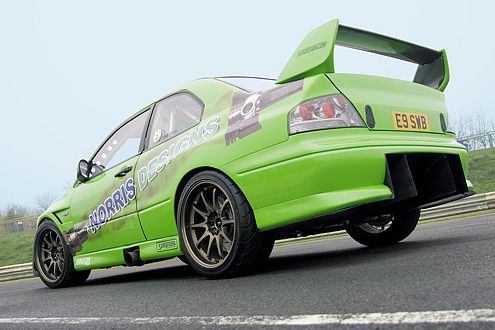 Mitsubishi EVO IX - 