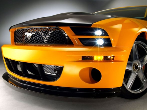 Ford Mustang - 