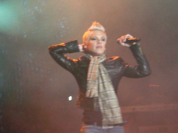 P!nk Konzert! burg clam 6.Juli 2007 - 