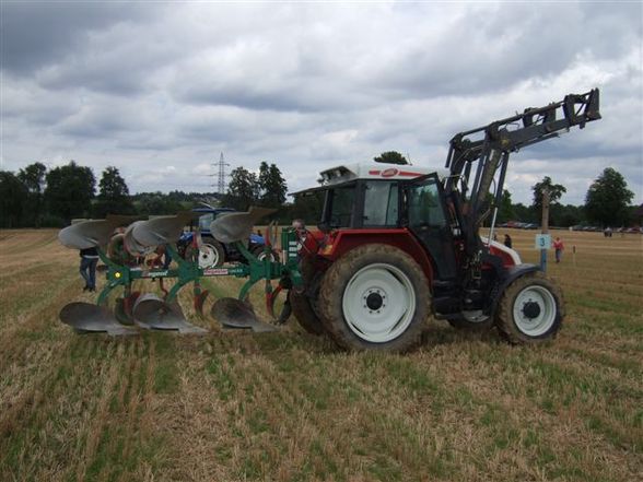 Bezirkspflügen in Laakirchen - 