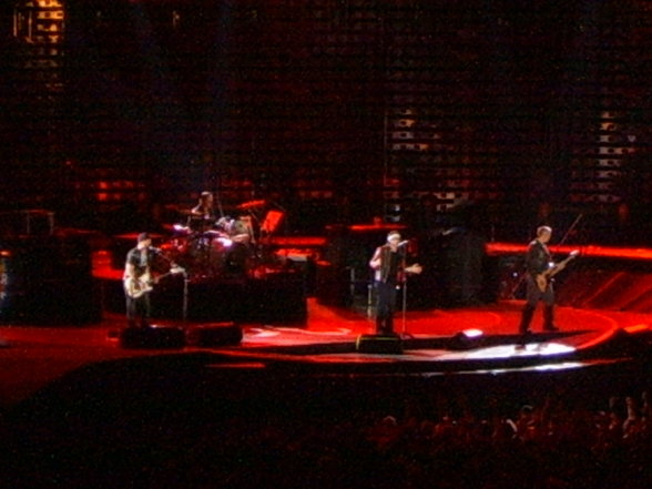 U2 KONZERT WIEN 3.7.2005 - 